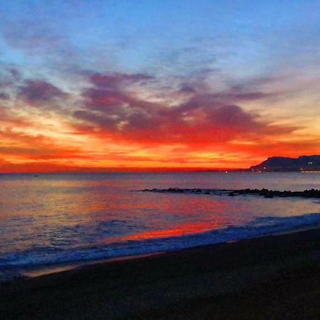 Le Case Del Sole Ventimiglia Buitenkant foto