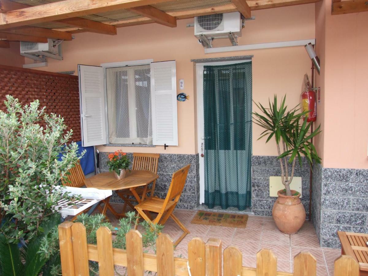 Le Case Del Sole Ventimiglia Buitenkant foto